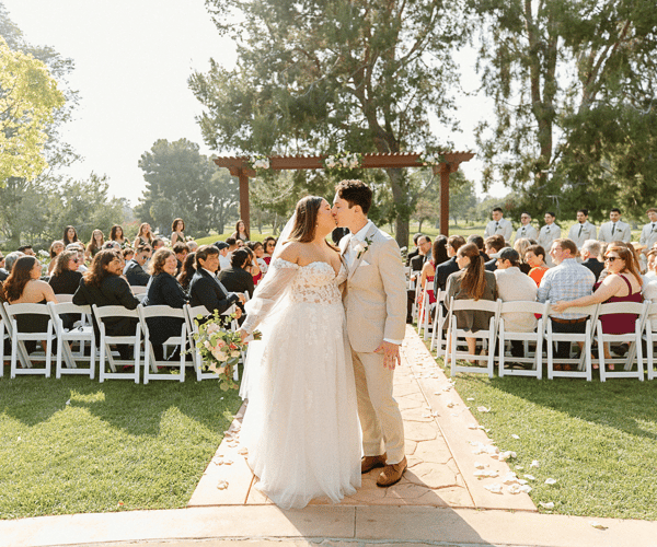 Rio Hondo Elegant Downey, CA Wedding Venue with Stunning Greenery